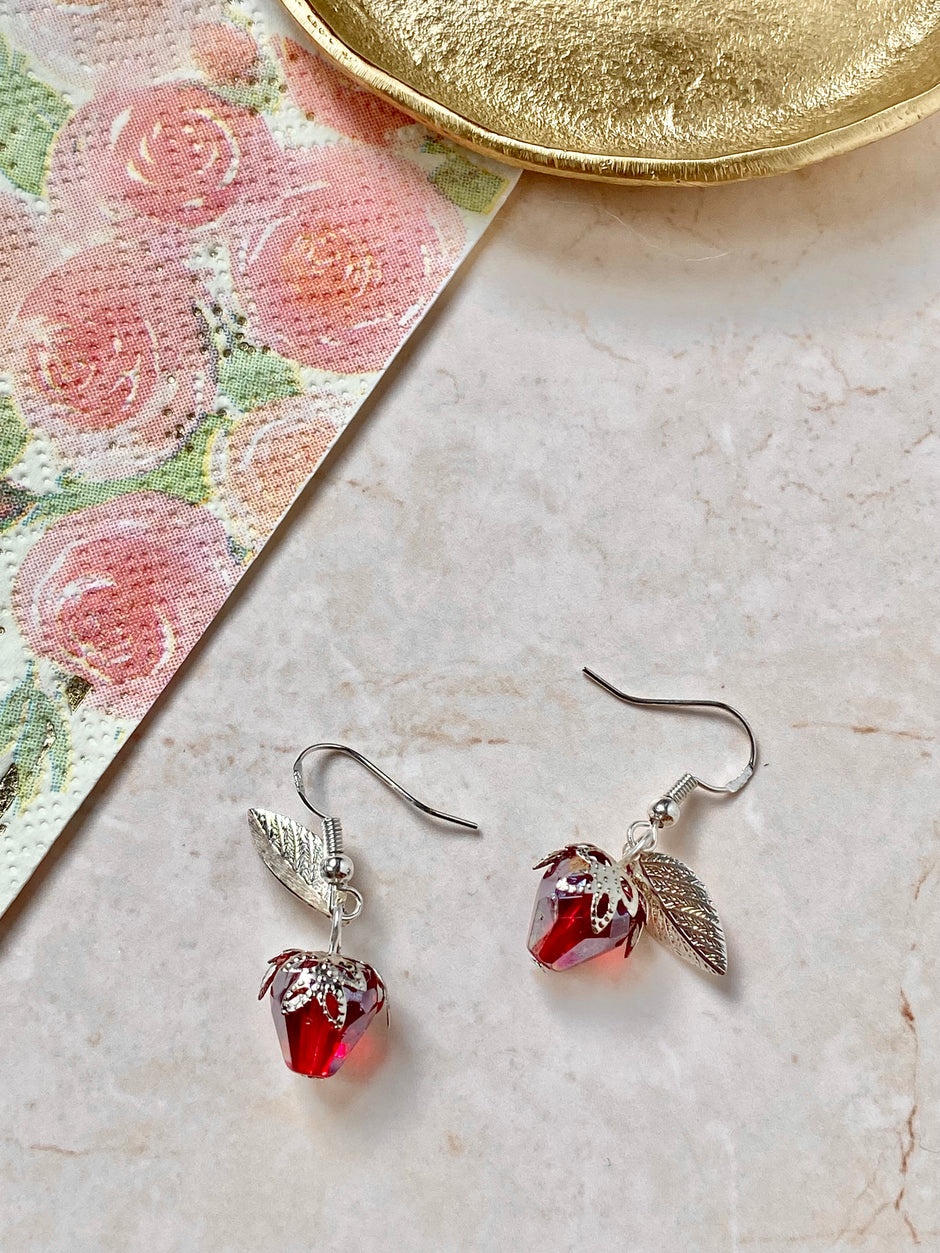 Sterling silver vintage raspberry fruit earrings. Perfect gift.